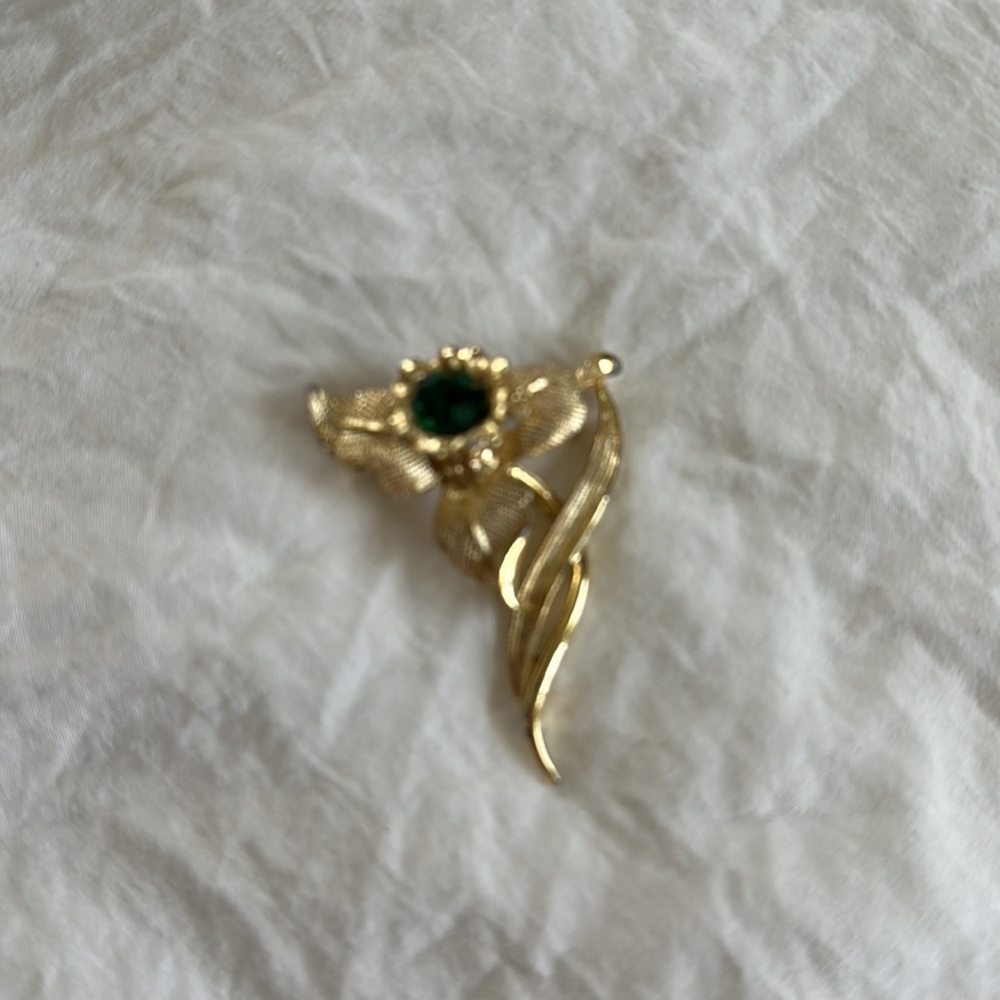 Pin - Picture 2 of 4